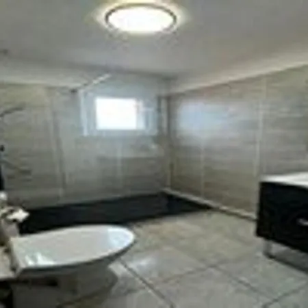 Au Bord Du Avec Piscine, Climatisation Et Parking Securise Au Barcares - Fr-1-782-34 *